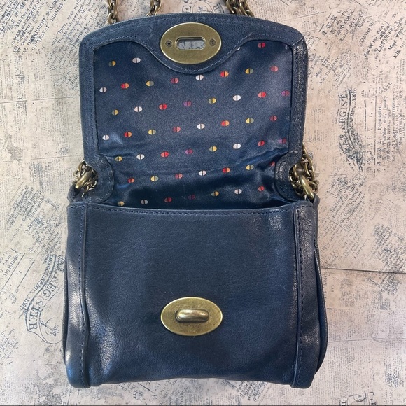 Fossil Blue Leather Turn Lock Chain Strap Mini Bag - Picture 7 of 11